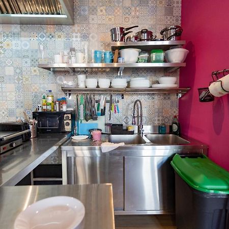 Hostelle - Women Only Hostel ロンドン エクステリア 写真