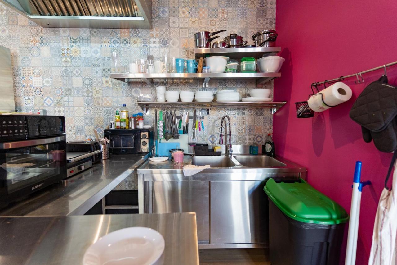 Hostelle - Women Only Hostel ロンドン エクステリア 写真