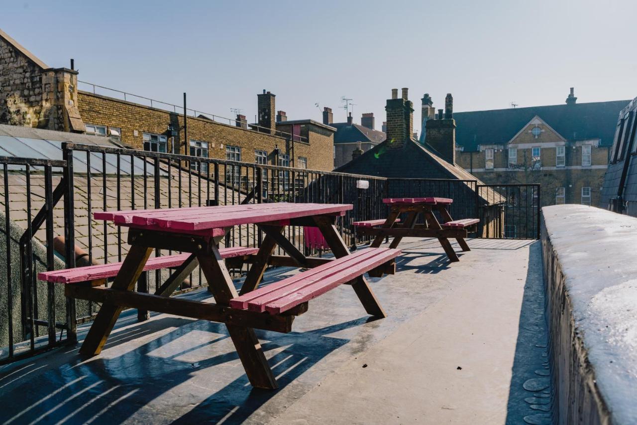 Hostelle - Women Only Hostel ロンドン エクステリア 写真