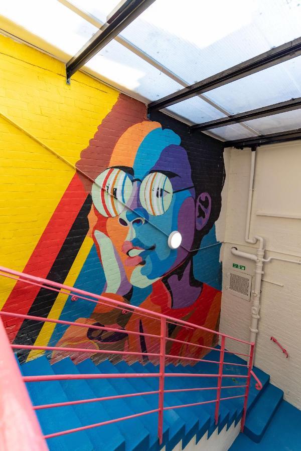 Hostelle - Women Only Hostel ロンドン エクステリア 写真
