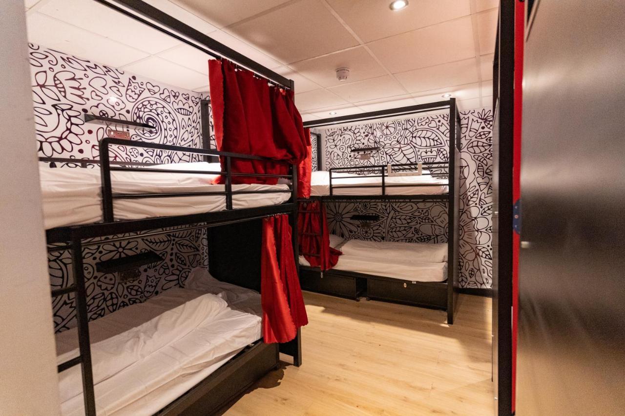 Hostelle - Women Only Hostel ロンドン エクステリア 写真