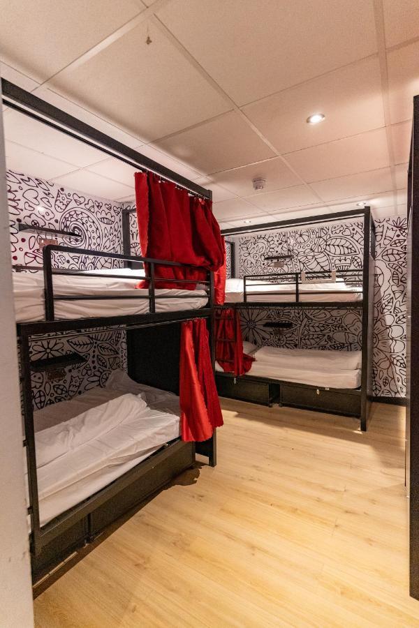 Hostelle - Women Only Hostel ロンドン エクステリア 写真